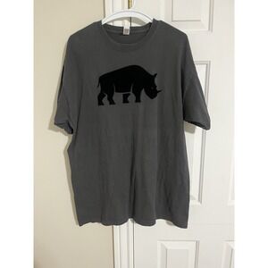 M&O Gold Men's Large T-Shirt Black Gray Felt Rhino